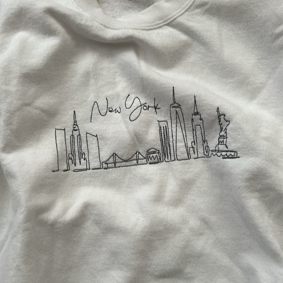 100% Cotton New York Sweater, Size Small - Picture 3 of 4